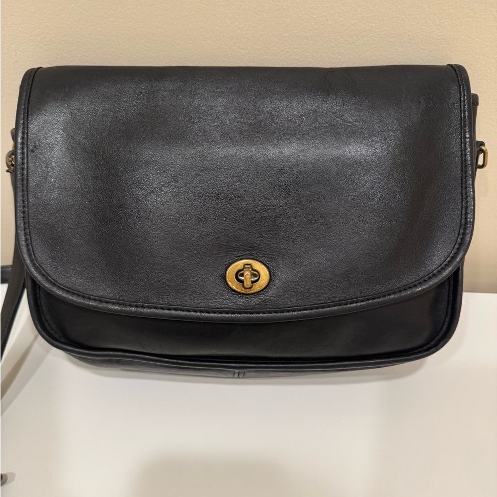 90s Vintage Coach City Bag Crossbody – Black Leather (Style 0064 203) - Picture 2 of 16